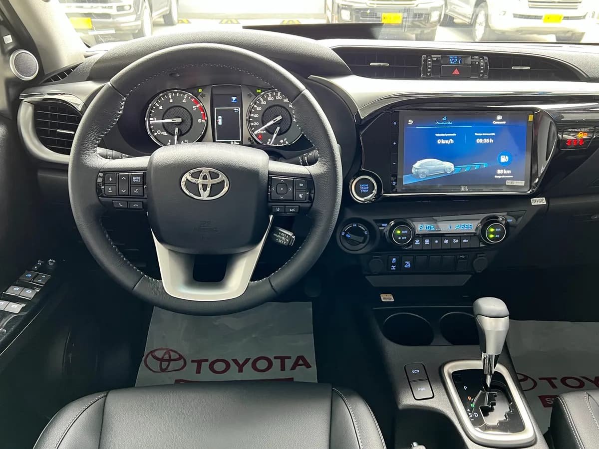 Toyota Hilux 2.8 Srx Diésel 4X4 Aut 2025 Blanco