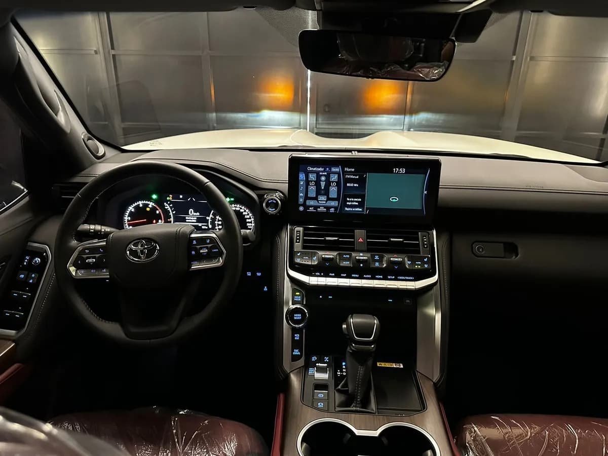 Toyota Land Cruiser 300 Diésel 2024 Blanco