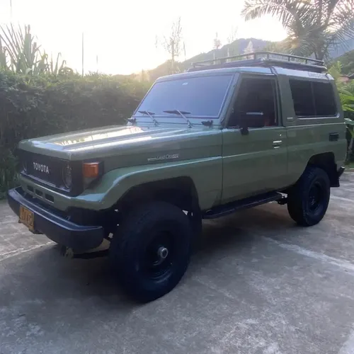 Toyota Land Cruiser FJ 43 1986 Verde Barbosa