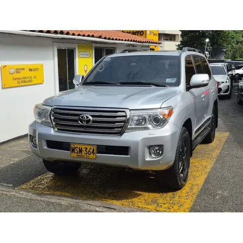 Toyota Land Cruiser 200 VX 2013 Plateado Envigado
