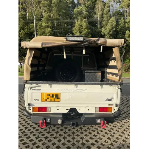 Toyota Land Cruiser 79 2019 Blanco Medellín