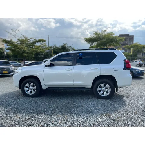 Toyota Land Cruiser Prado TX.L 2024 Blanco Medellín