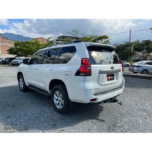 Toyota Land Cruiser Prado TX.L 2024 Blanco Medellín