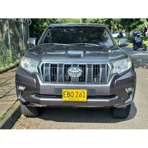 Toyota Land Cruiser Prado TX.L 2018 Gris Medellín