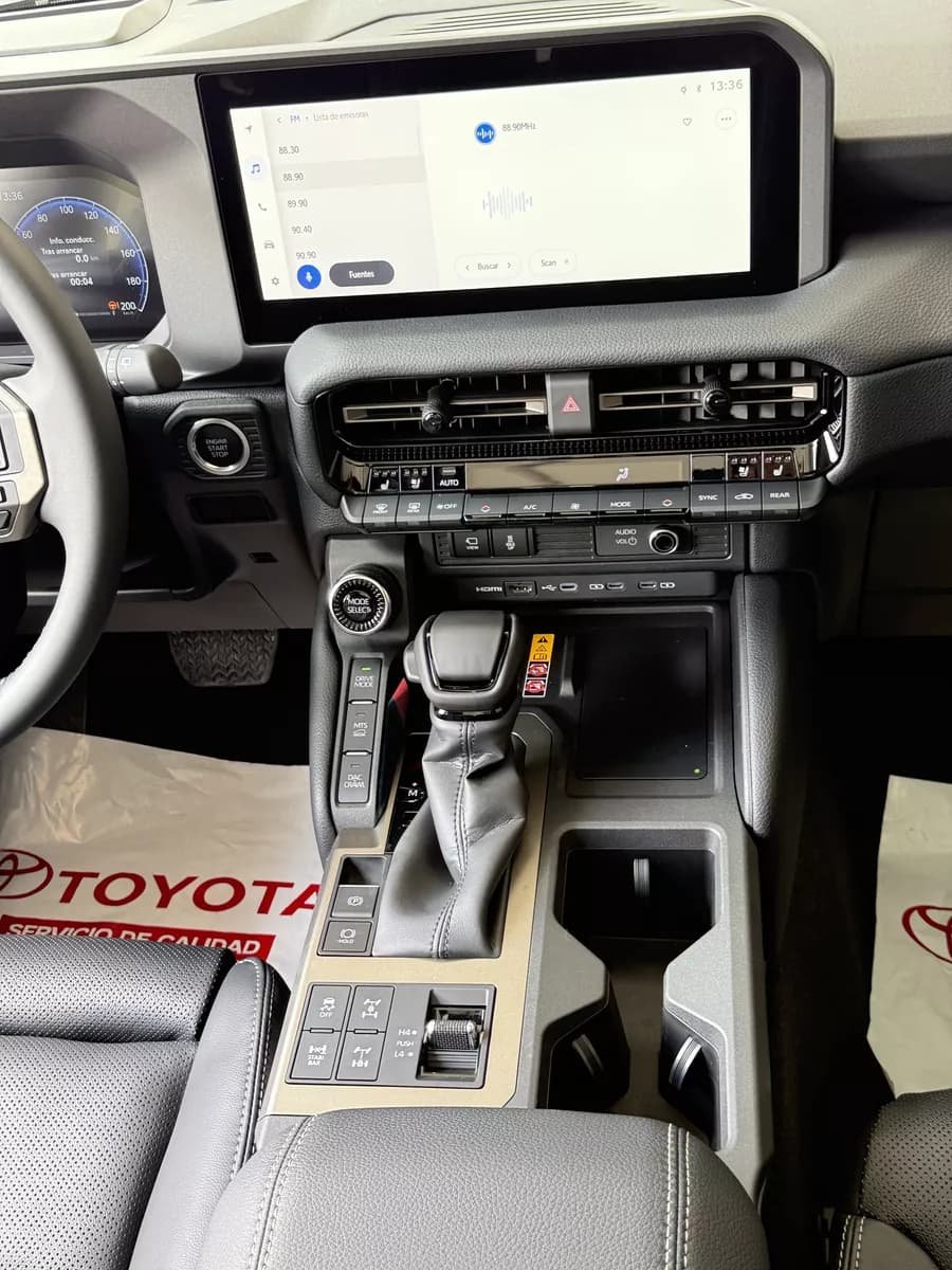 Toyota Land Cruiser Prado Versión WX Diesel 2025 Gris