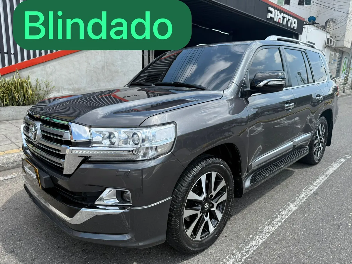 Toyota Land Cruiser 2015 Gris Bucaramanga