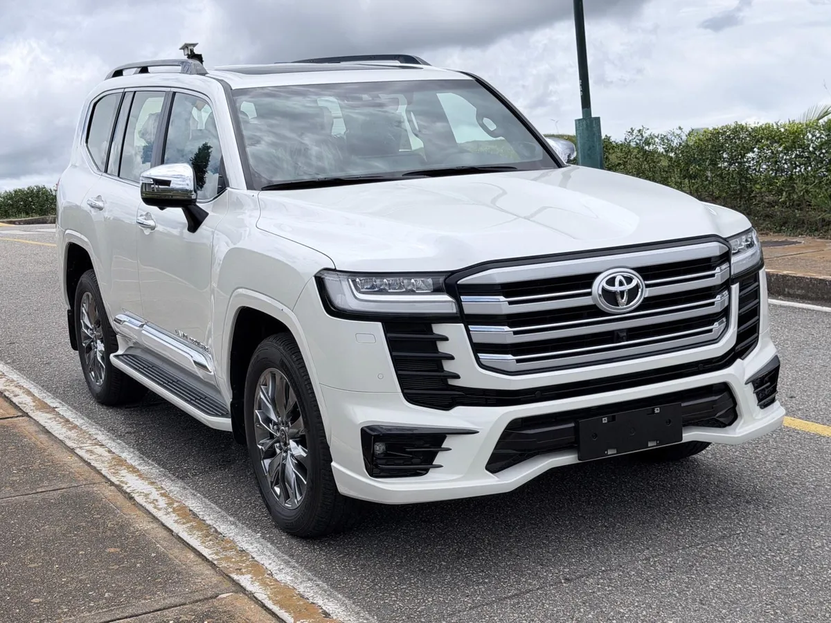 Toyota Land Cruiser 300 2024 Blanco Bucaramanga