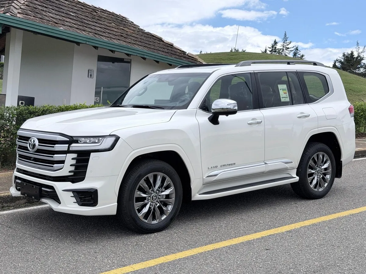 Toyota Land Cruiser 300 2024 Blanco Bucaramanga