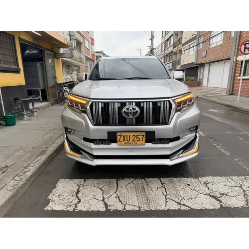 Toyota Land Cruiser Prado TX.L 2014 Plateado Bogotá
