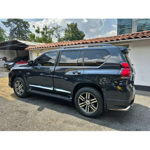 Toyota Land Cruiser Prado TX.L 2013 Negro Medellín