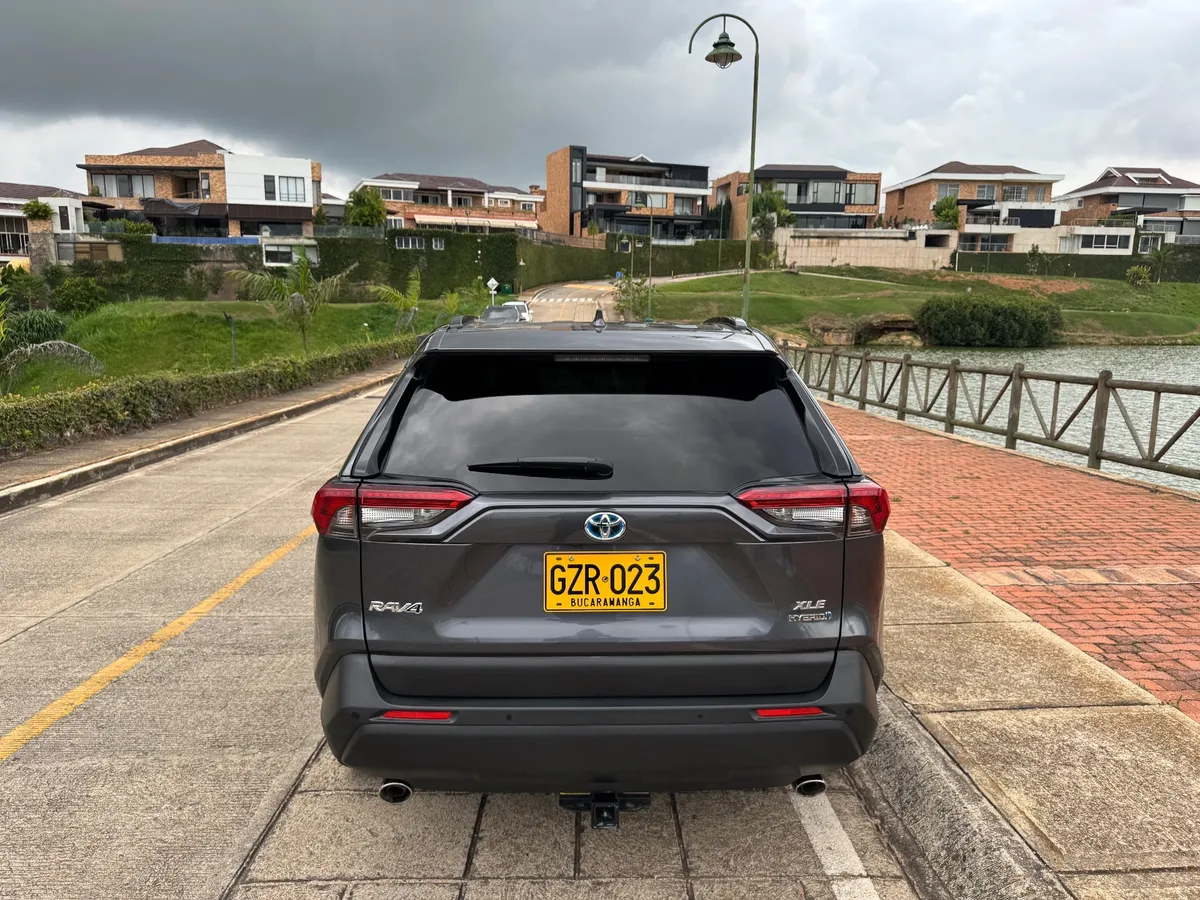 Toyota RAV4 2021 Gris Floridablanca