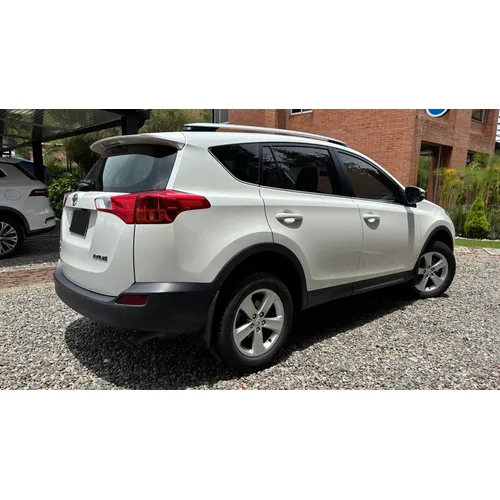 Toyota RAV4 2015 Blanco Bogotá