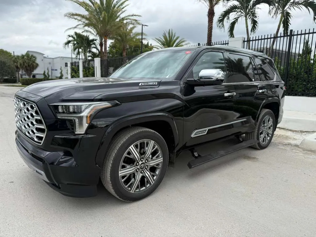 Toyota Sequoia 2026 Negro Bucaramanga