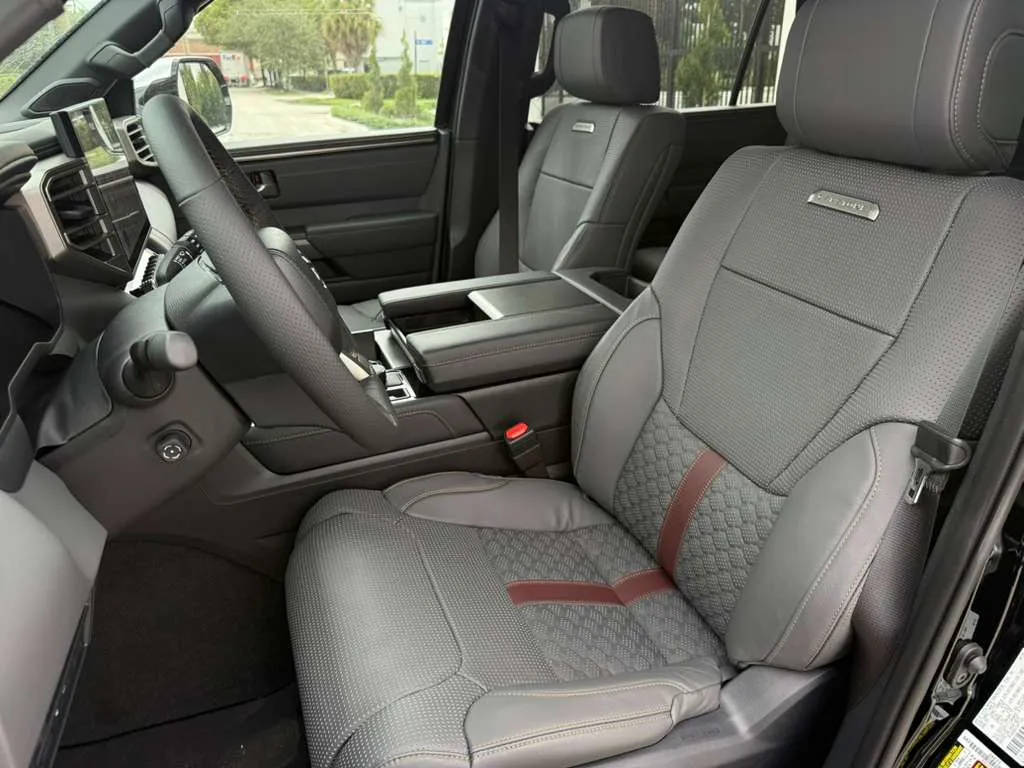 Toyota Sequoia 2026 Negro Bucaramanga
