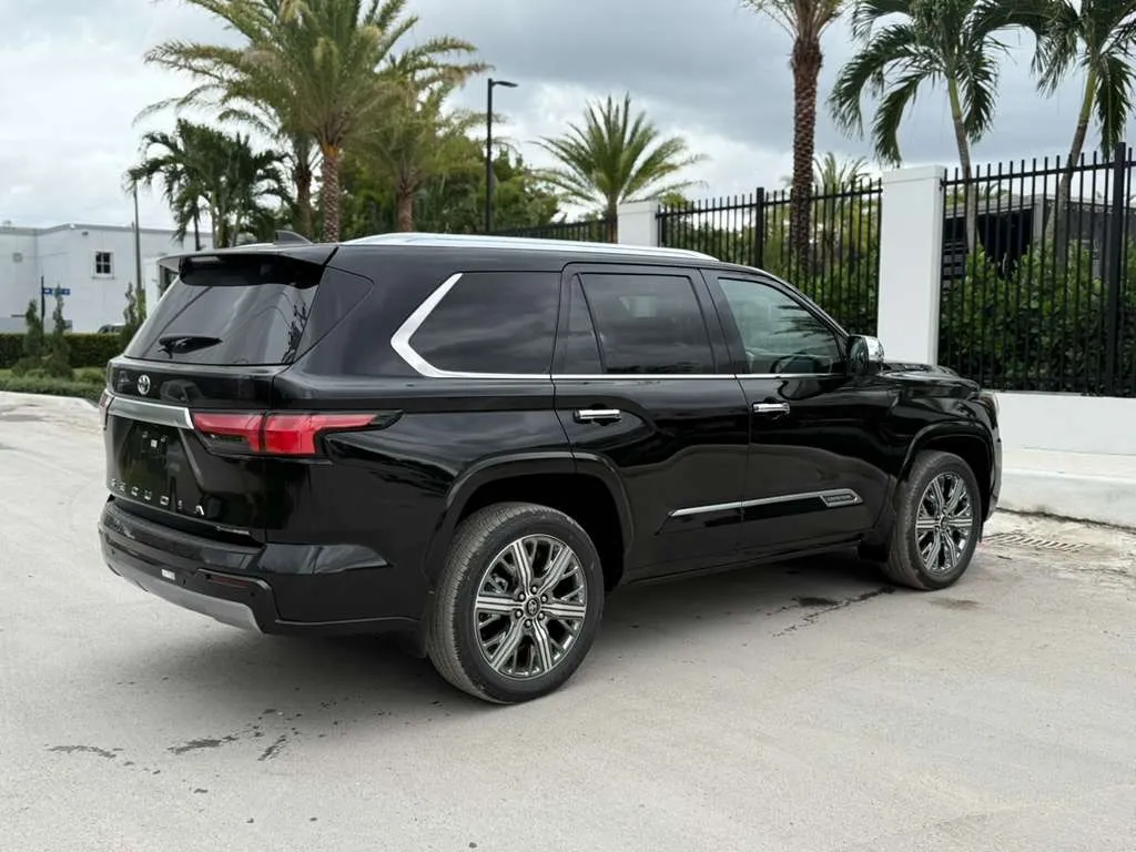 Toyota Sequoia 2026 Negro Bucaramanga