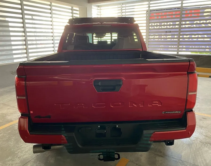 Toyota Tacoma TRD Sport 2025 Rojo Bogotá