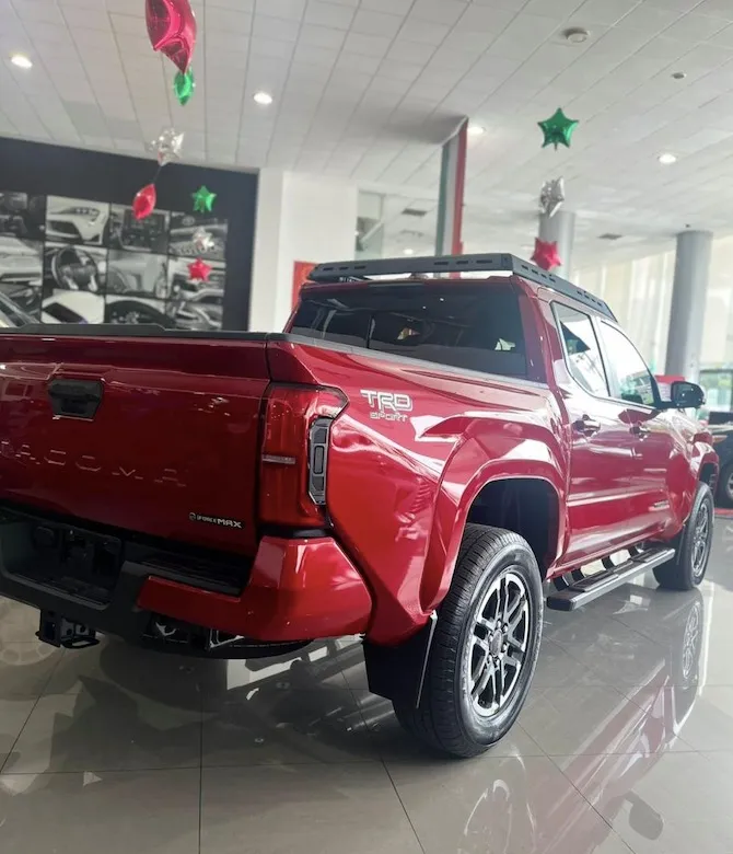Toyota Tacoma TRD Sport 2025 Rojo Bogotá