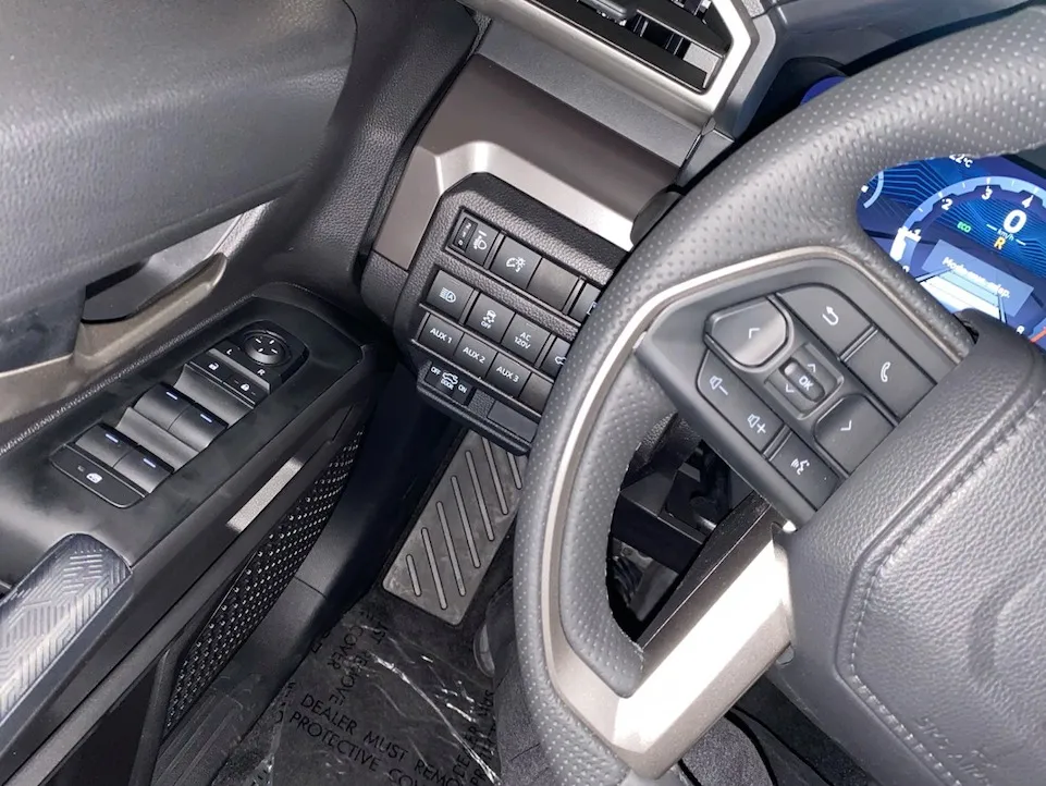 Toyota Tacoma TRD Sport 2025 Rojo Bogotá
