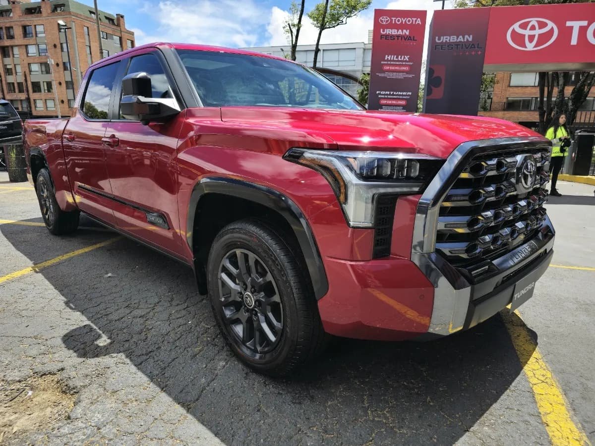 Toyota Tundra 3.4 Dc 4X4 At 2024 Rojo