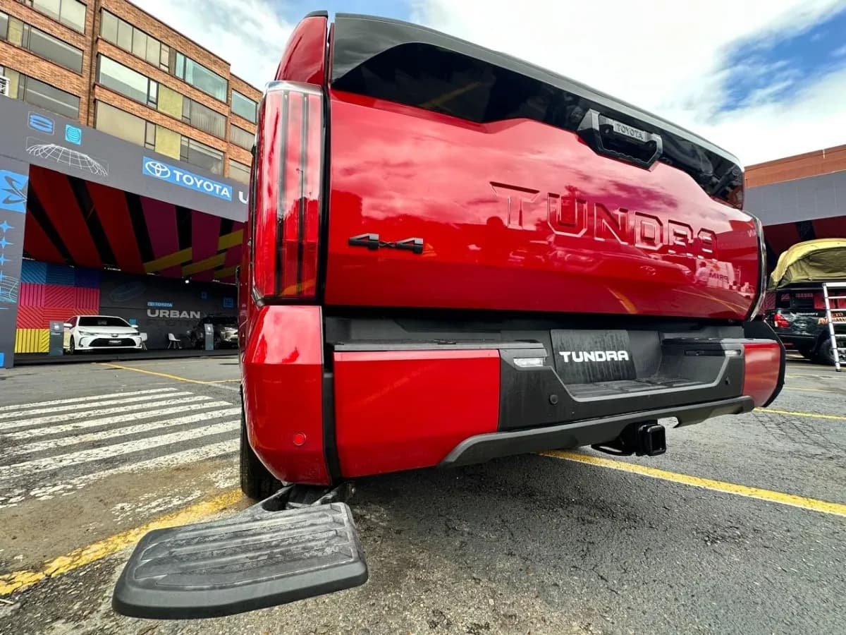 Toyota Tundra 3.4 Dc 4X4 At 2024 Rojo