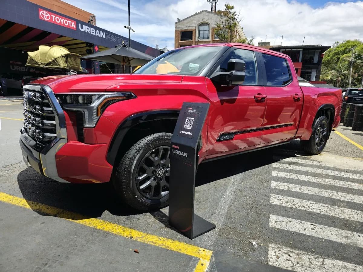 Toyota Tundra 3.4 Dc 4X4 At 2024 Rojo