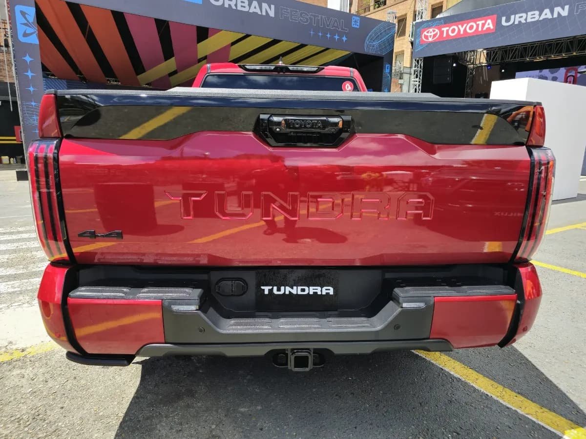 Toyota Tundra 3.4 Dc 4X4 At 2024 Rojo