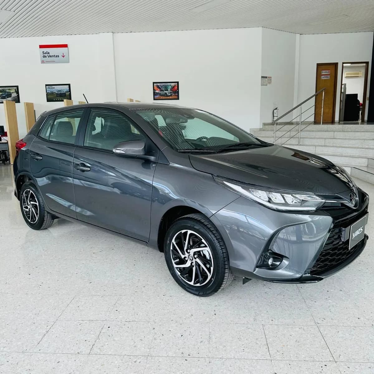 Toyota Yaris 1.5 Sport Aut 2025 Gris