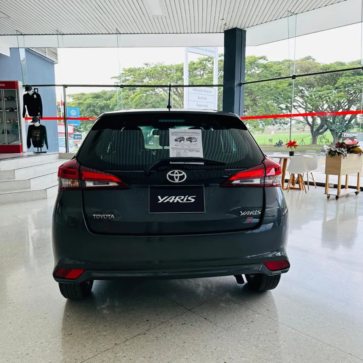 Toyota Yaris 1.5 Sport Aut 2025 Gris