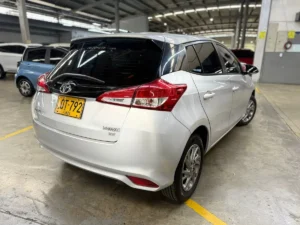 Toyota Yaris XS 2023 Plateado Itagüí