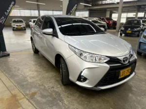 Toyota Yaris XS 2023 Plateado Itagüí