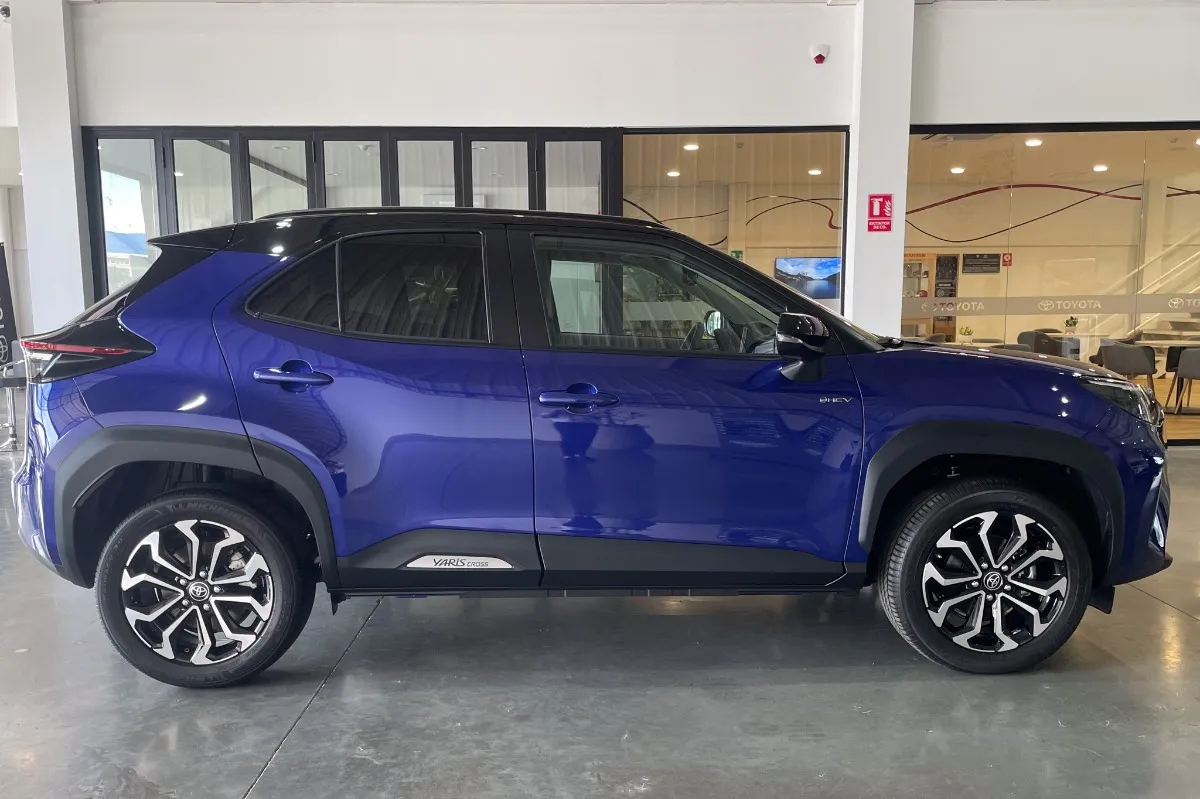 Toyota Yaris Cross 2025 Azul Pereira