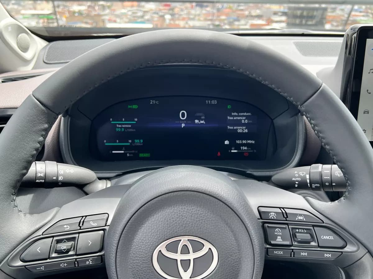 Toyota Yaris Cross 1.5 Hev Xls 2025 Blanco