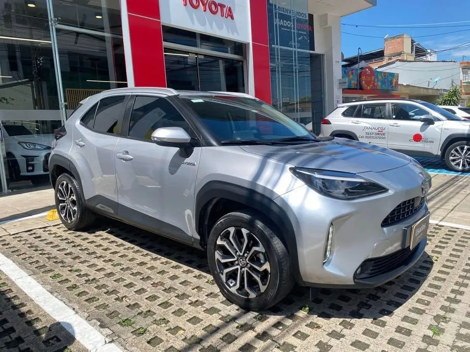 Toyota Yaris Cross 2022 Plateado Barrancabermeja