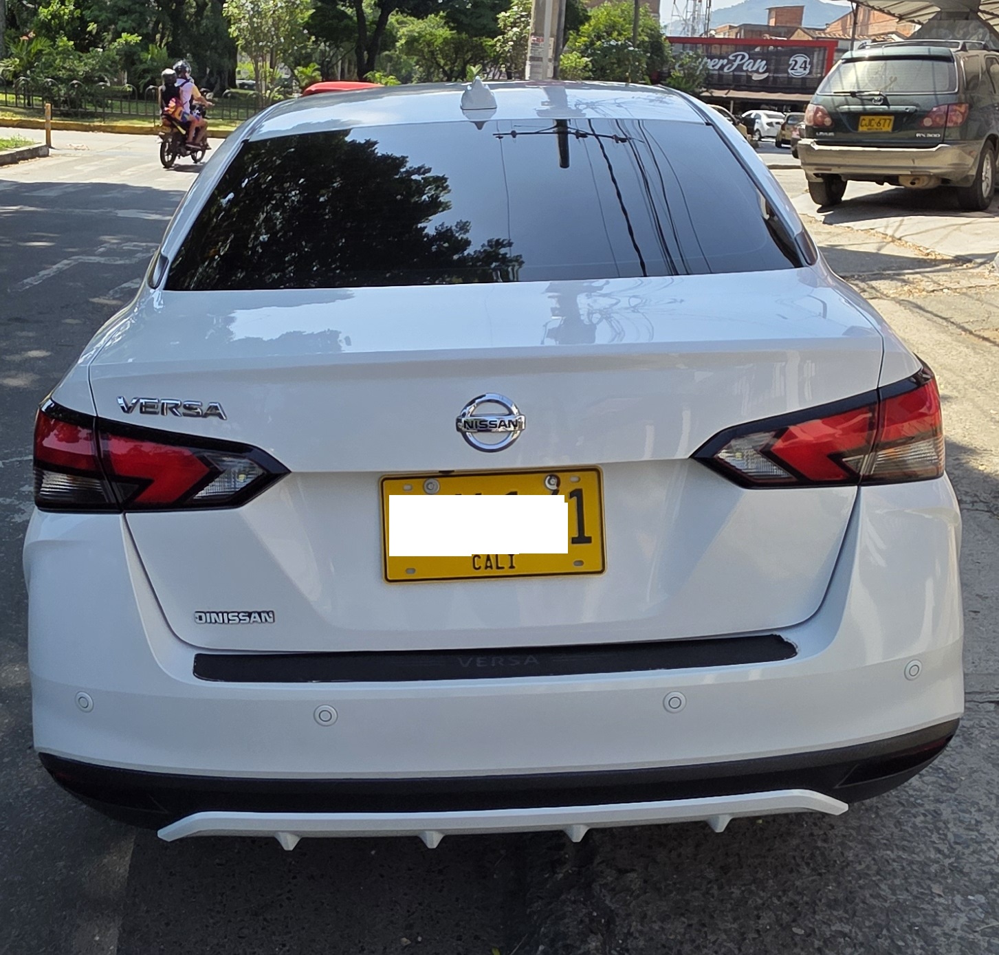 Nissan Versa 2023 Blanco Cali