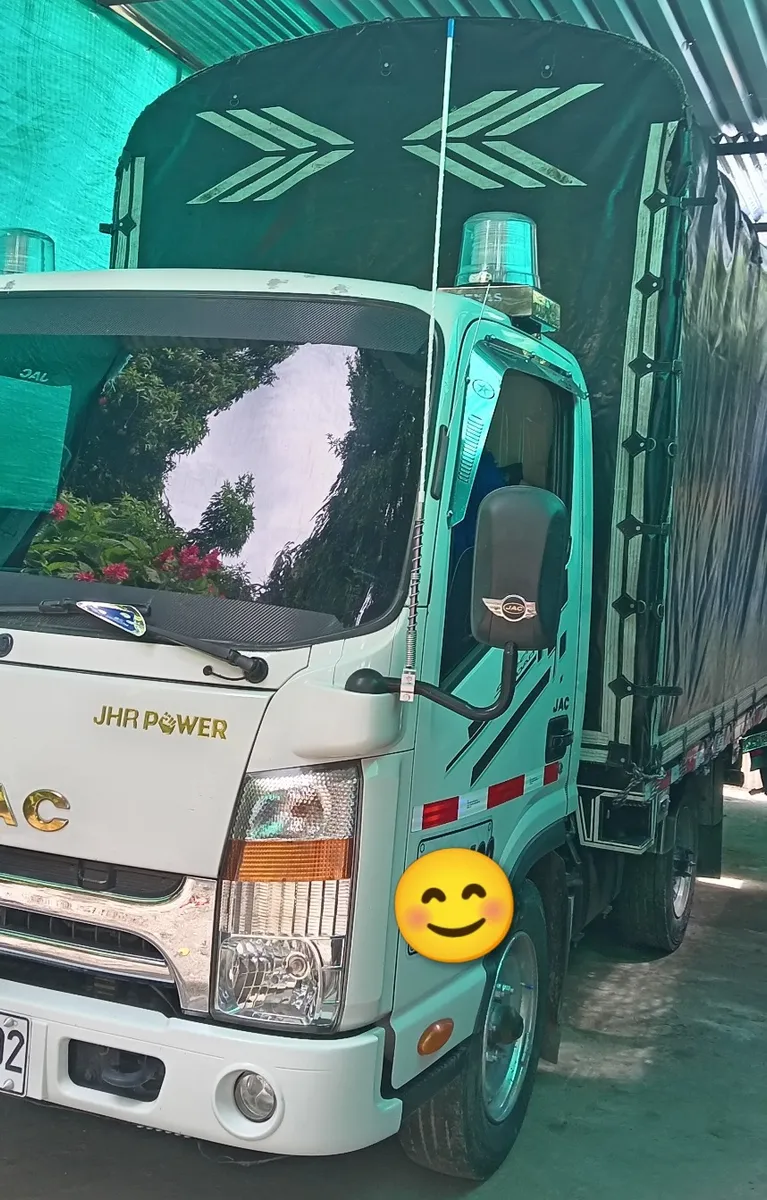 JAC JHR 1700 Blanco Espinal