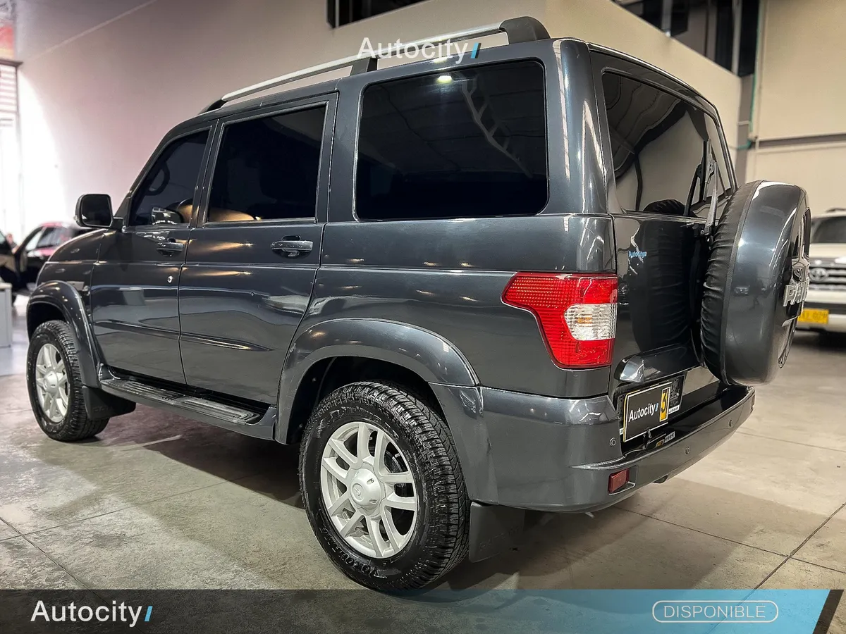 UAZ 2020 Gris Bogotá