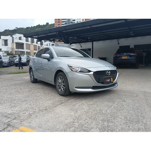 Mazda 2 2021 Plateado Bogotá