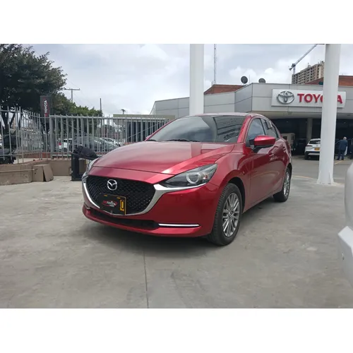 Mazda 2 2024 Rojo Bogotá