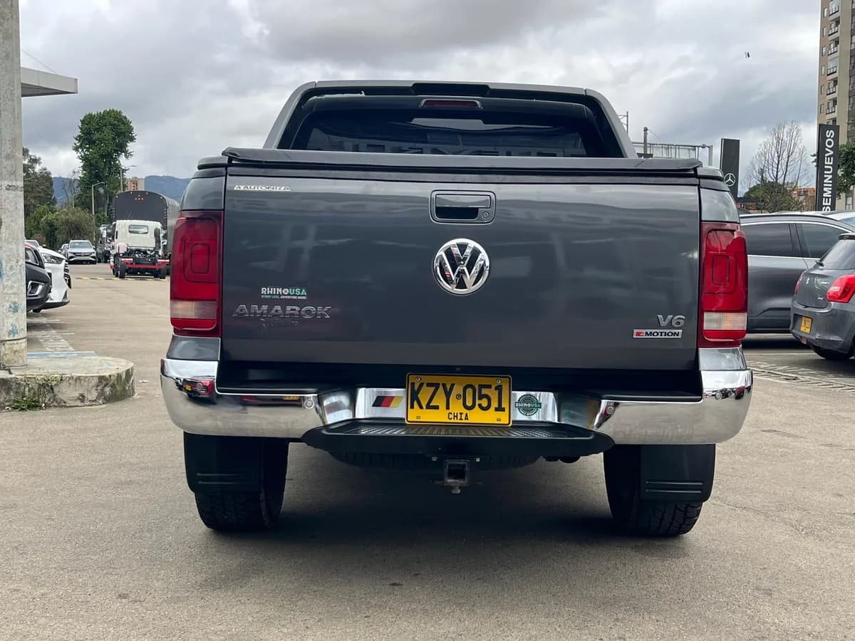 Volkswagen Amarok 3.0 Highline 2022 Gris