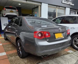 Volkswagen Bora 2006 Gris Manizales
