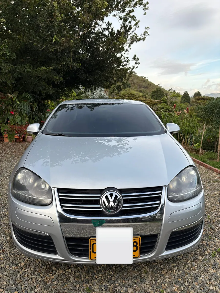 Volkswagen Bora 2009 Plateado Bello