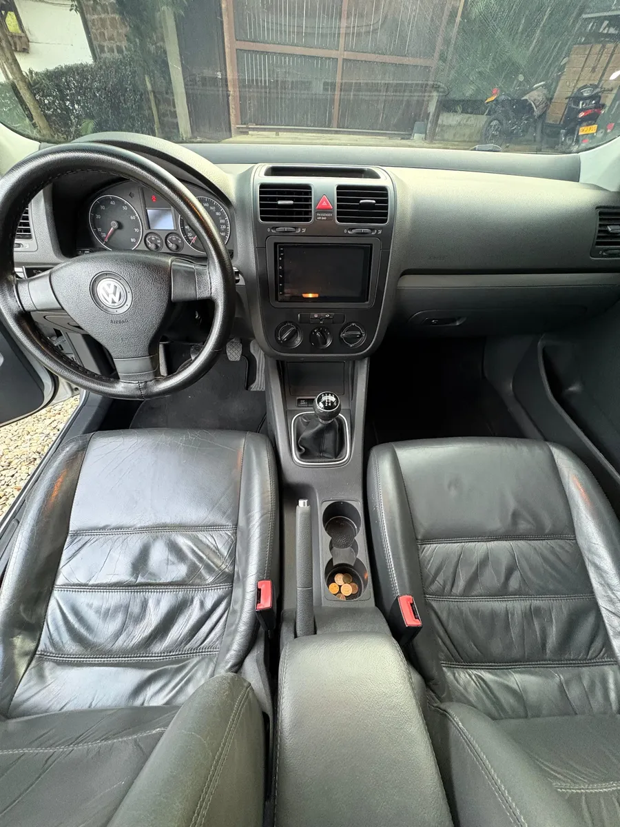 Volkswagen Bora 2009 Plateado Bello