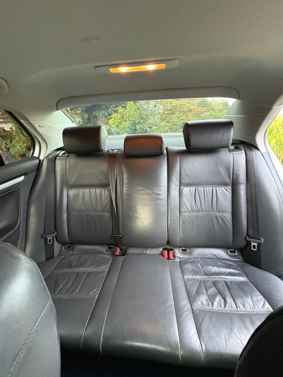 Volkswagen Bora 2009 Plateado Bello