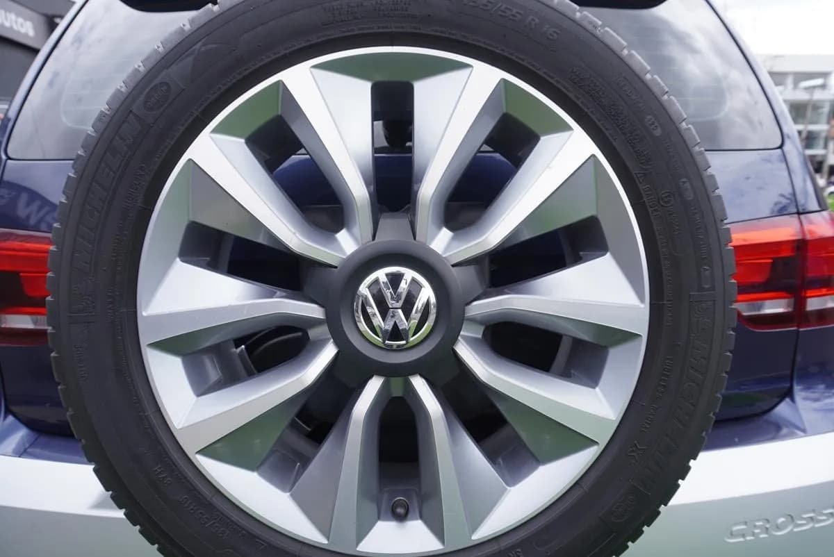 Volkswagen Crossfox 1.6l Azul Modelo 2016