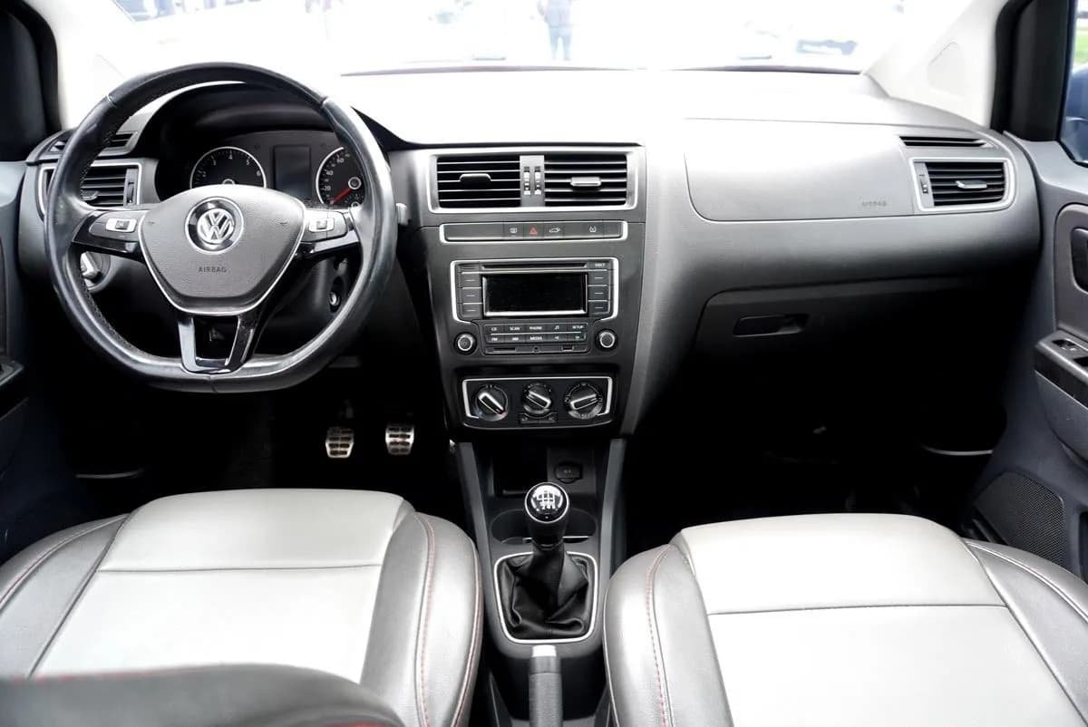 Volkswagen Crossfox 1.6l Azul Modelo 2016