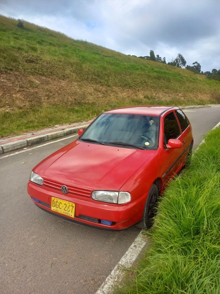 Volkswagen Gol 1995 Rojo Bogotá