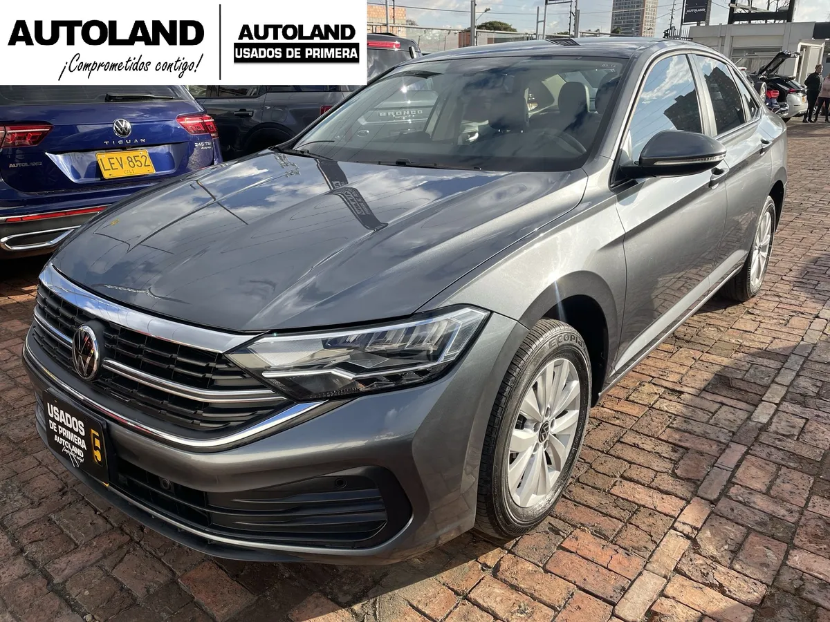 Volkswagen Jetta 2022 Gris Bogotá