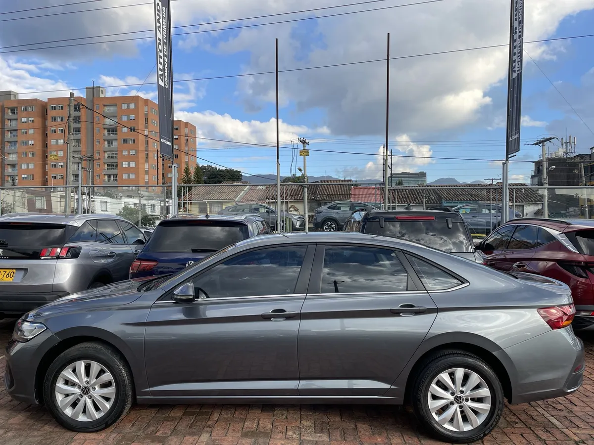 Volkswagen Jetta 2022 Gris Bogotá
