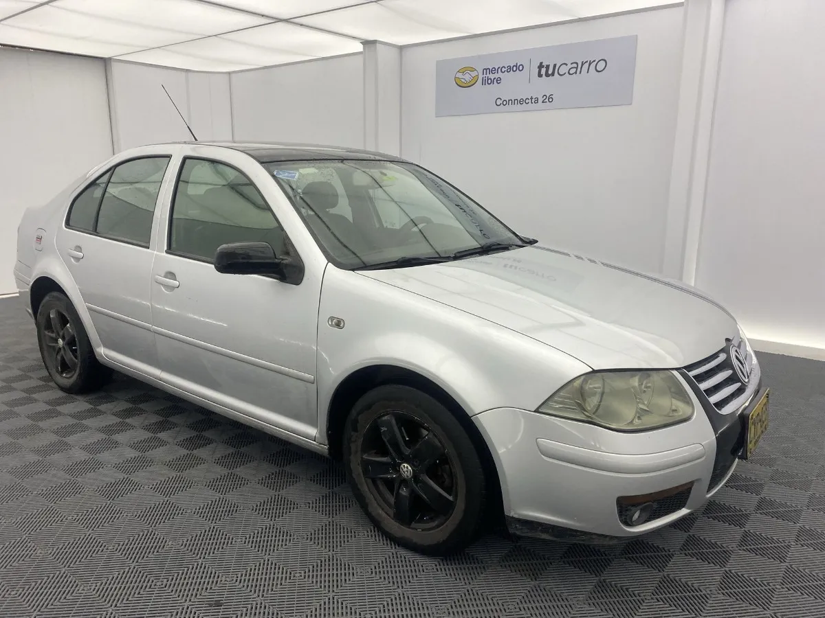 Volkswagen Jetta 2.0 Trendline 2008 Plateado