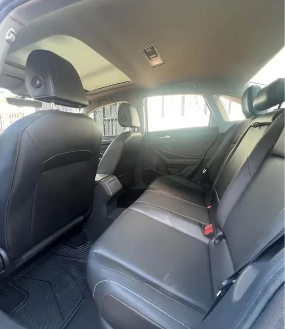 Volkswagen Jetta Vii 1.4 Tsi Highline blanco7